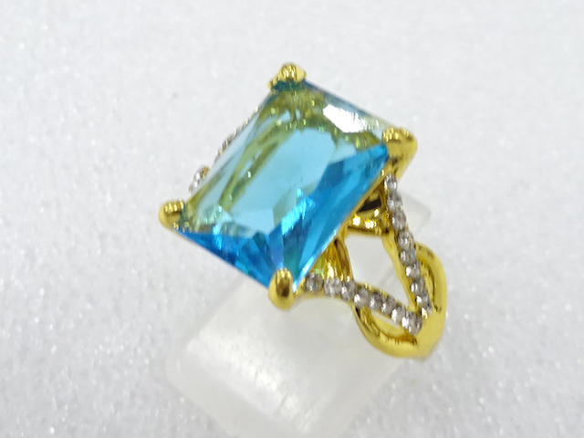 Colored stone ring (size 21)